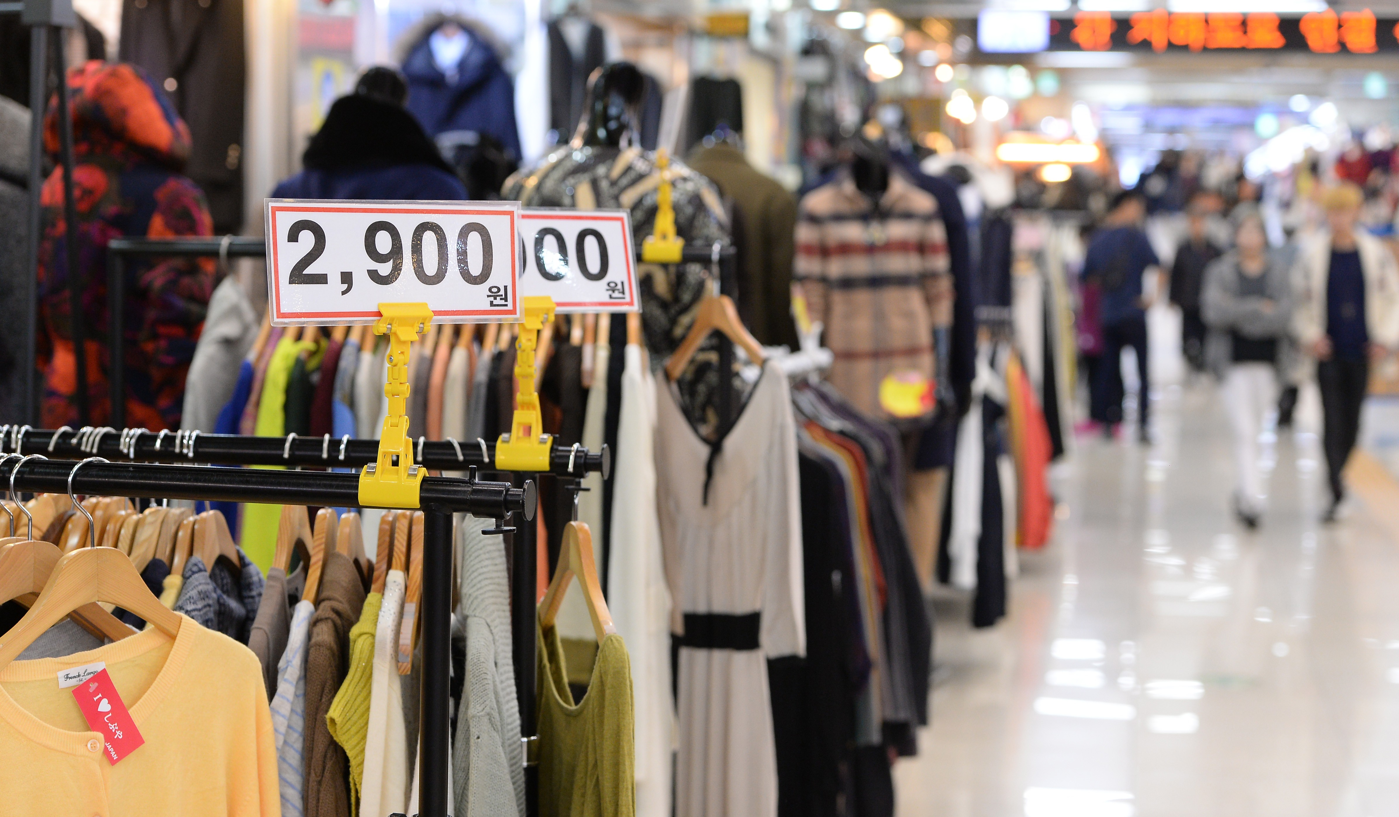 [July] Korea is a bustling shopping mecca below ground Photo