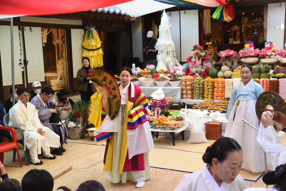 [Nov] Shamanism remains part of social fabric of modern Korea Photo