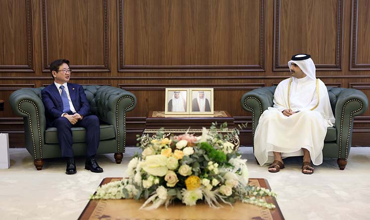카타르 문화장관 회담