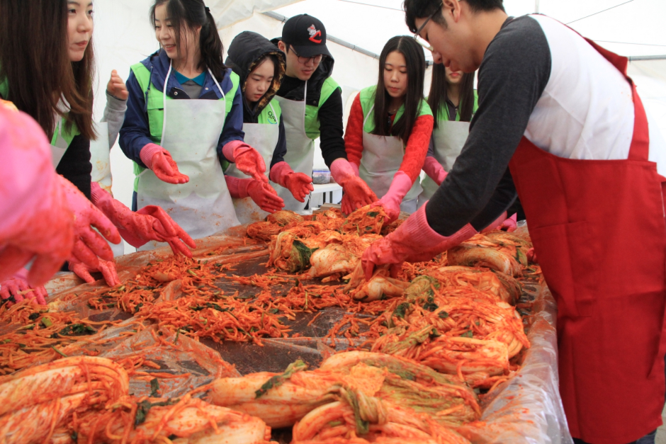 Images related to Yangpyeong Kimchi Bossam Festival 
