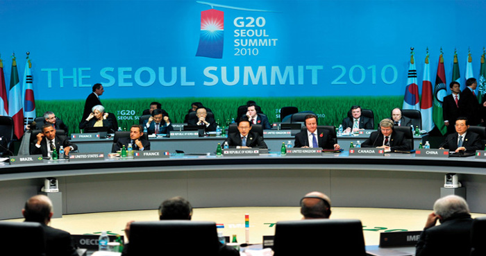 서울G20정상회의 성과 담은 위기를 넘어 다 함께 성장 출간 - G20 Seoul SUMMIT 2010 회의장모습