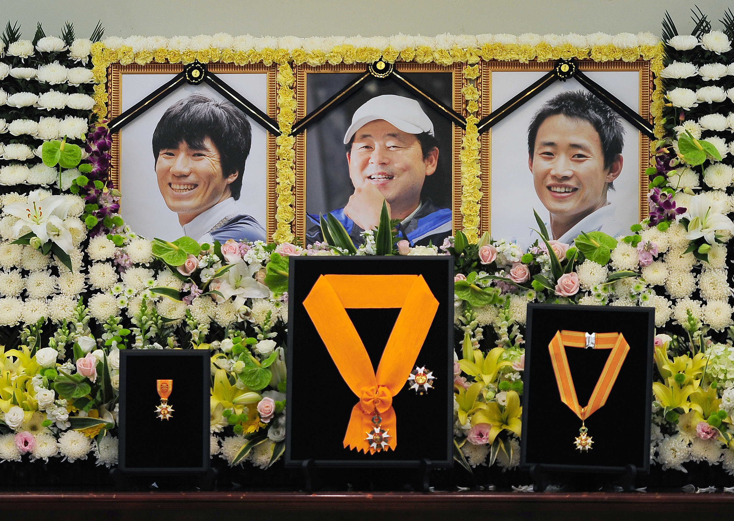 박영석, 신동민, 강기석 조문