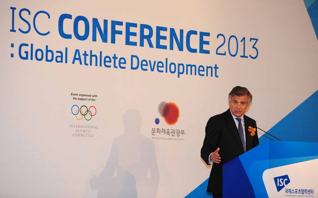 후안 안토니오 사마라치(Juan Antonio Samaranch) IOC 집행위원 기조연설