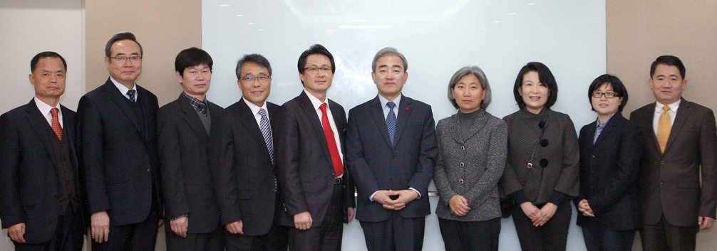 게임물관리위원회의 위원 및 상임 감사 위촉