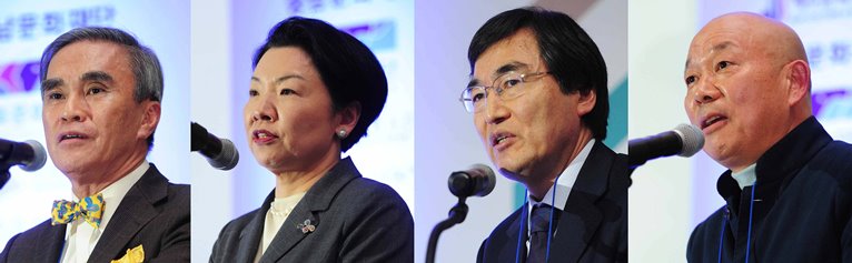민간영역과 공공영역의 민관 협력 우수사례 발표 중인 김희근 벽산엔지니어링 회장,민희경 CJ그룹 CSV 경영실 부사장,남송우 부산문화재단 대표이사,최홍규 쇳대박물관장