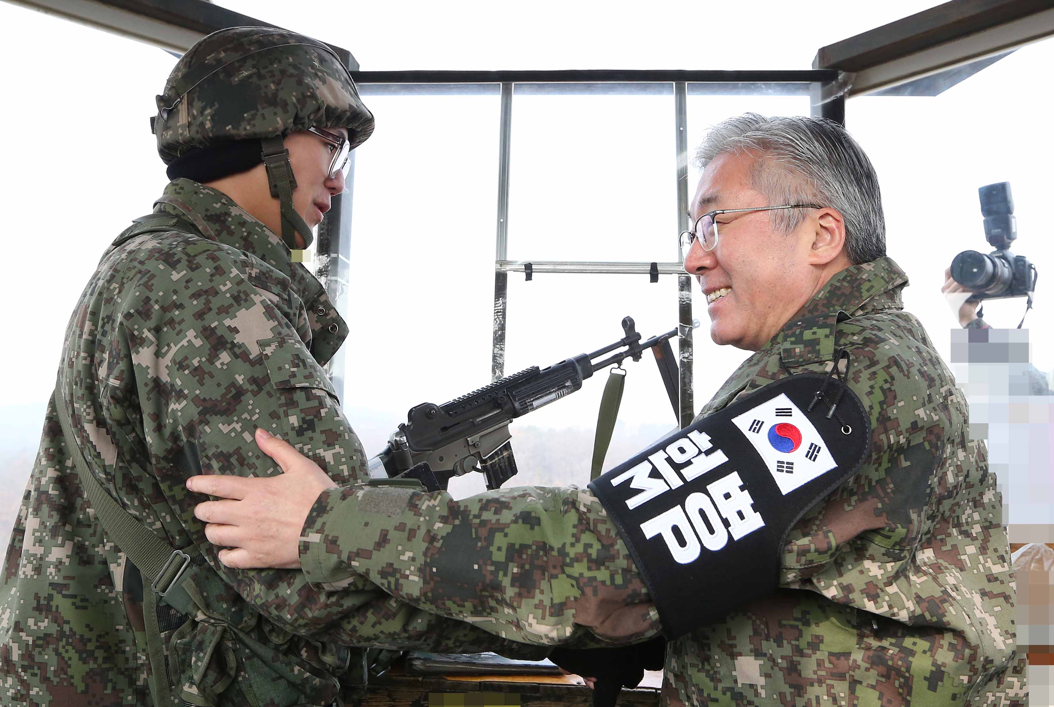 연말 군 부대 방문