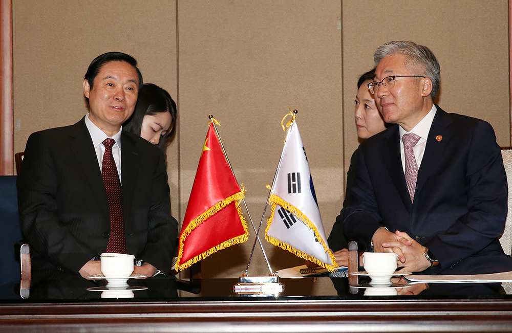 류치바오 중국공산당 중앙 선전부장 면담
