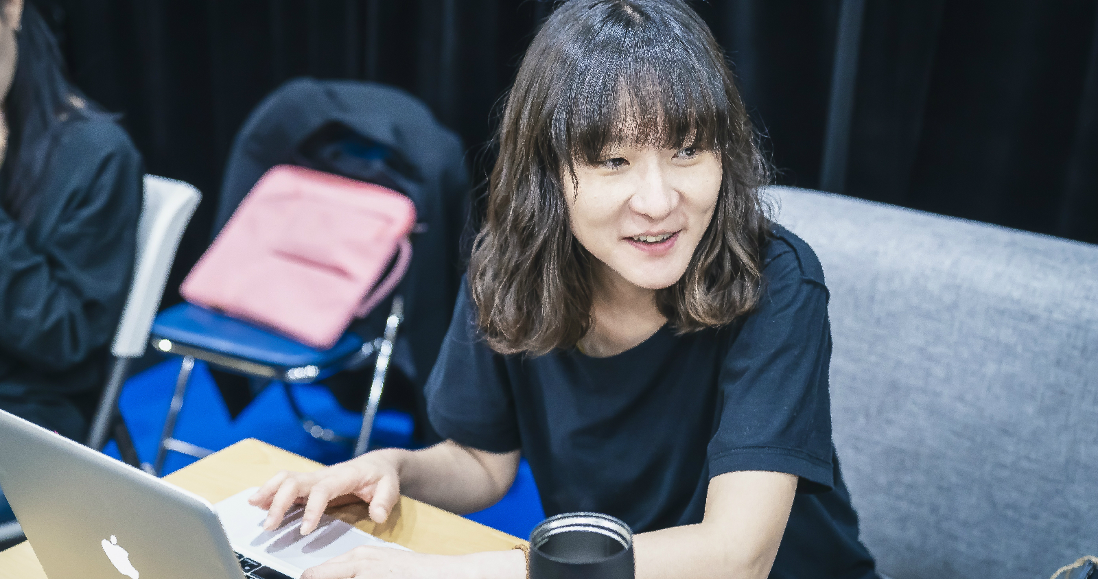 연출가 부새롬