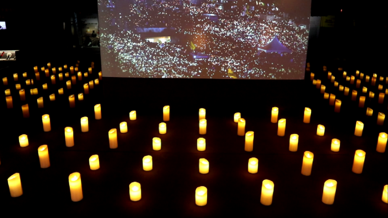 발광다이오드(LED) 촛불과 촛불집회 영상