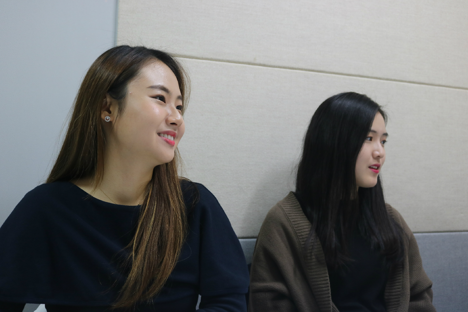 인터뷰에 응해준 김지은, 조현주 단원