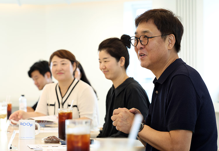 발언중인 문체부 장관