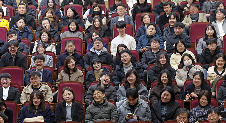 직원과의 대화 직원과의 대화