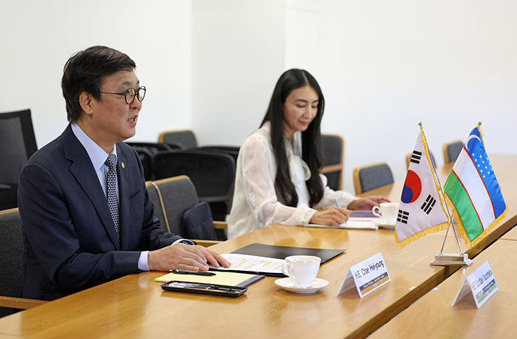우즈벡 문화부 장관 면담 우즈벡 문화부 장관 면담