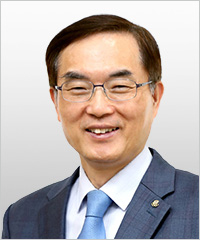 조용만 조용만 제2차관 사진