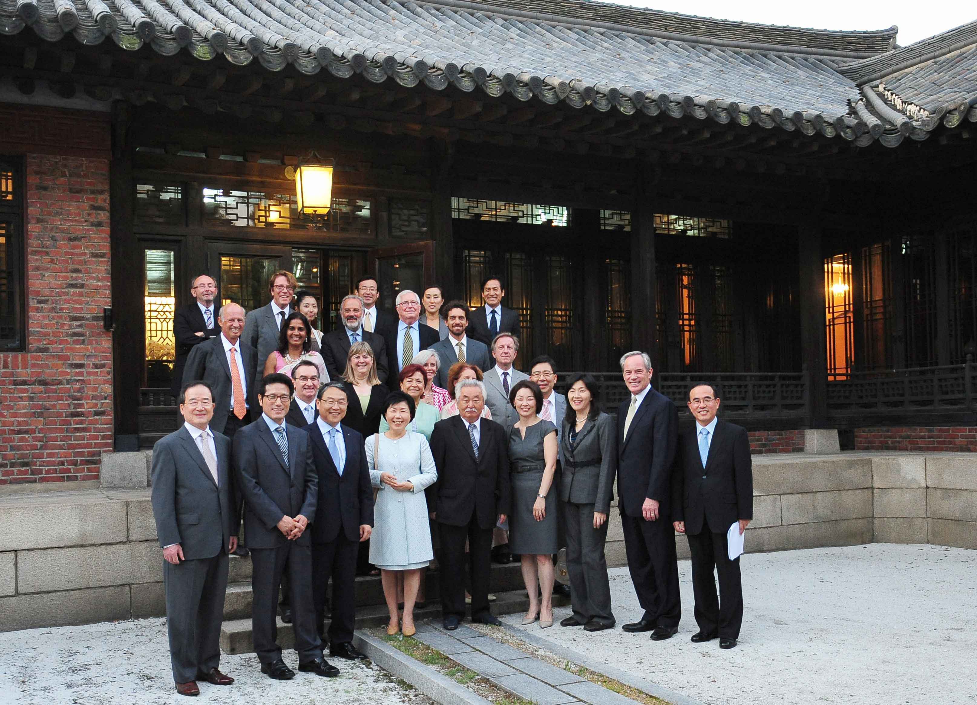 정병국 장관, 주요국가 문화예술계 인사와 만찬