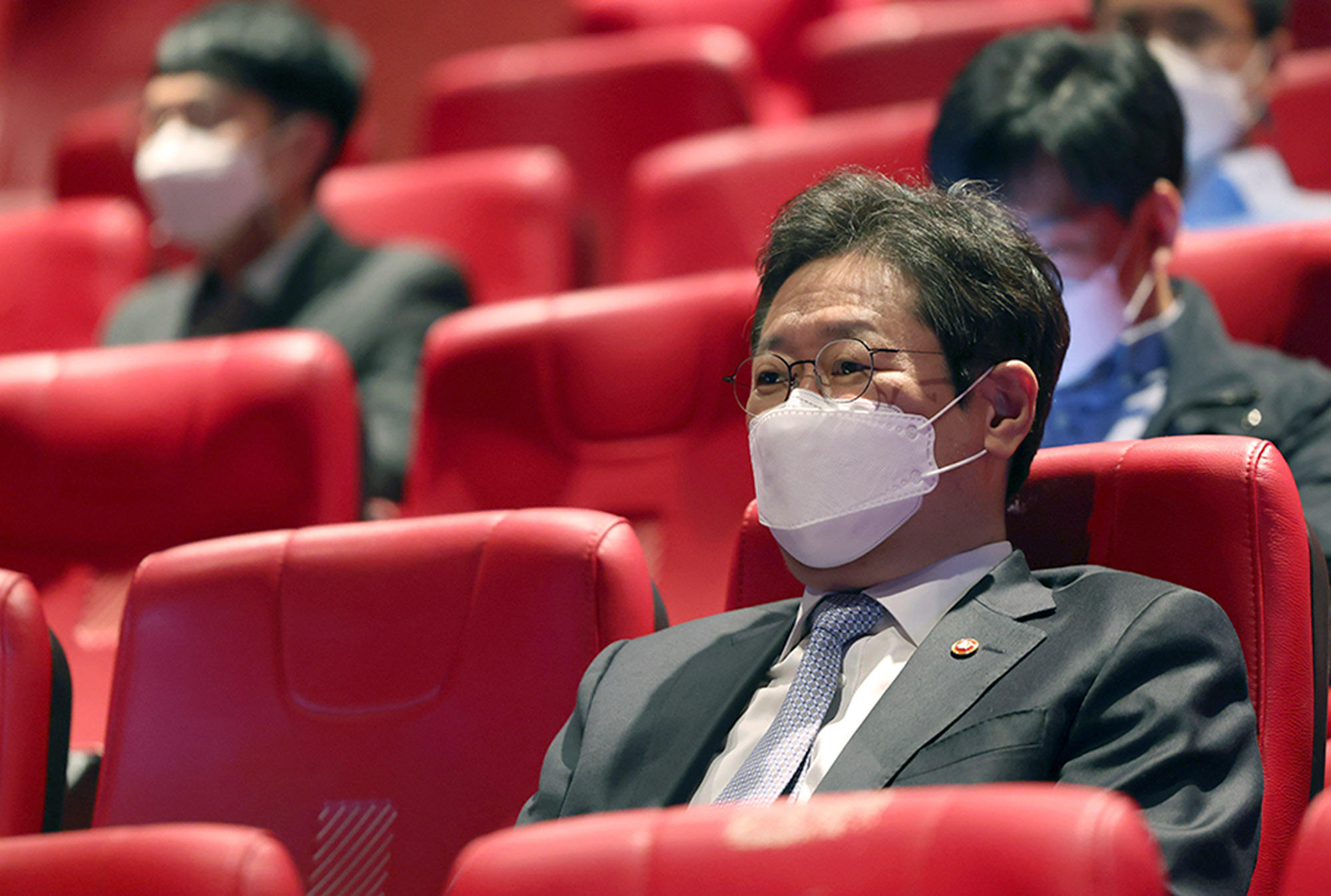 문체부 장관, 한국 영화산업 활성화 지원 약속(2021.04.06.)